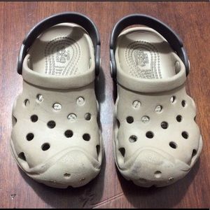 Tan Crocs- toddler 8